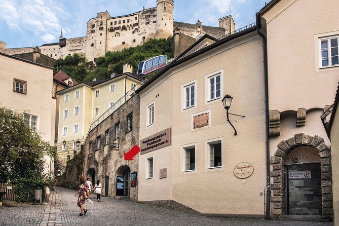 Best of Mozart Concert and GOLDEN VIP Dinner at Fortress Hohensalzburg - Where the Night Shines Most (And Where It Might Not)