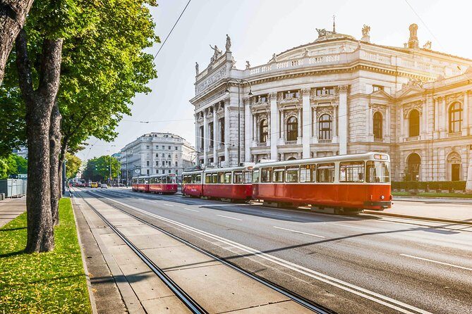 Bicycle tour - Vienna Complete - Getting Started at Piaristengasse: Meeting, Timing, and How the Ride Is Managed