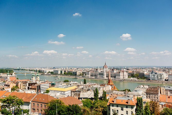 Budapest Day Trip from Vienna - The long coach ride: using travel time instead of losing it