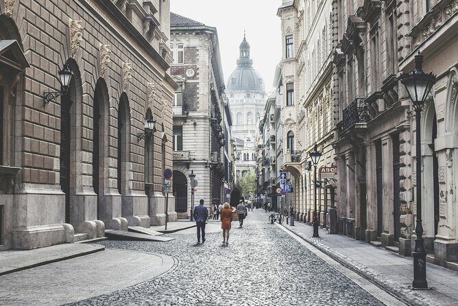 DayTrip to Budapest and Bratislava, two capitals - Pickup and van comfort: the part that makes or breaks the day