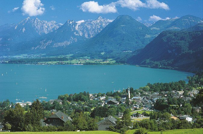 From Vienna: Hallstatt, Salzburg, Melk, Alps & Lakes Day Trip - The Return Plan: Coffee Break Stop and Driver Time to Regroup
