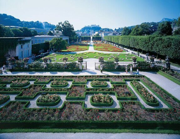Original Sound of Music Private Tour Salzburg - Key Things You’ll Notice Right Away