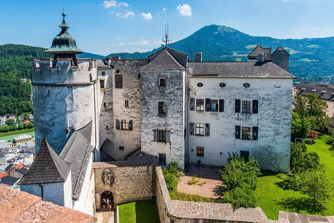 Private Austrian Food Tasting Tour in Salzburg's Old Town - The 3.5-hour option: two meals plus beer (without going all day)