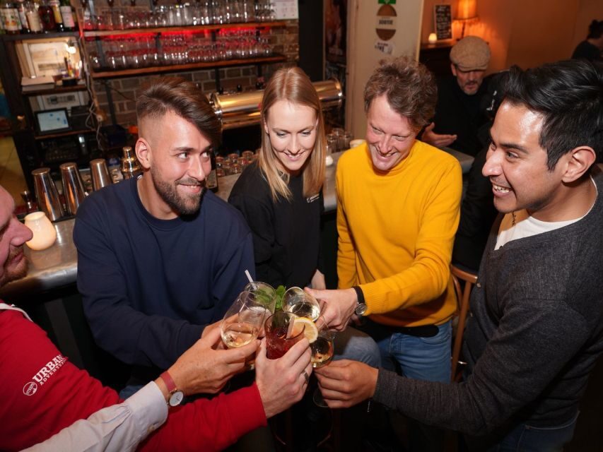 Private Night Tour: Viennese Food & Rooftop Cocktails - Starting at The Graben: Pastries, Coffee, and Getting Oriented