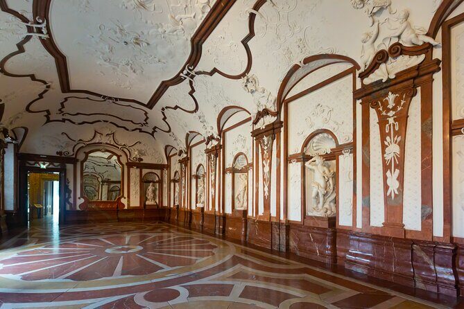 Skip-the-line Upper Belvedere Tickets and Guided Tour Vienna - Inside the Museum: From Klimt and Schiele to Early Modern Works