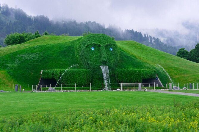 Swarovski Crystal Worlds Admission Ticket in Wattens - Crystal Cloud: the 800,000-crystal moment you’ll remember