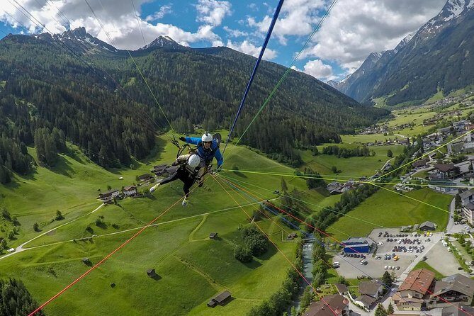 Tandem Paragliding Tirol, Austria - The takeoff moment: quick training and a short run
