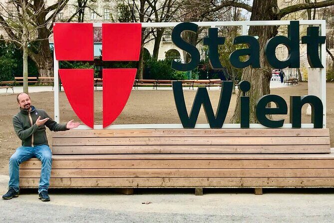 The best of Vienna on foot - Hofburg and Heldenplatz: Franz Josef and Sissi’s Imperial World