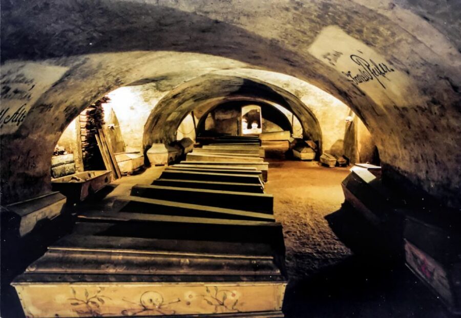 Vienna: 1.5-Hour Underground Walking Tour - Meeting Point at St. Michael’s Church and How the Walk Flows