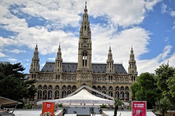 Vienna at First Glance a Private Walking Tour for First Timers - Belvedere Hill and the Ringstrasse: imperial Vienna in one morning