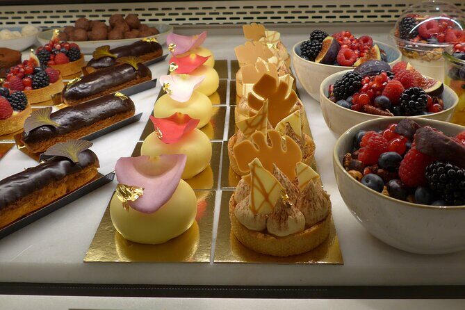 Vienna Coffee, Cake & Pastries Tour with Local Stories - Reumannplatz Bakery Stop: Where Local Life Shapes the Pastries