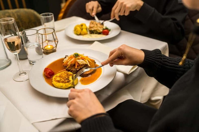 Vienna: Dinner & Concert at Schönbrunn Palace - Key things to know before you go