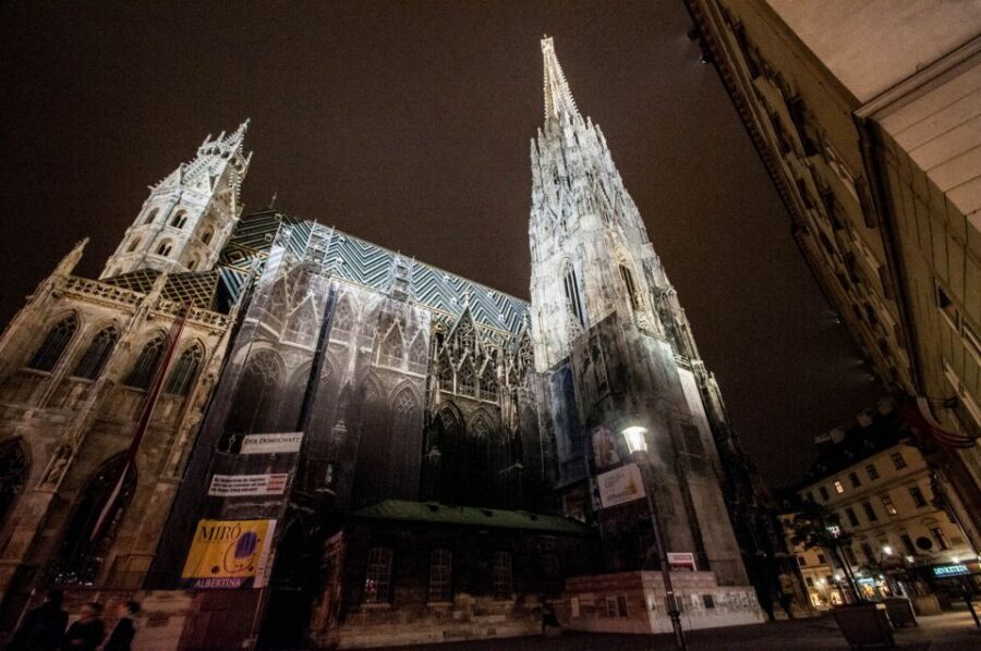 Vienna: Ghosts and Legends Guided Nighttime Walking Tour - Where You’ll Start and How the 2-Hour Walk Flows
