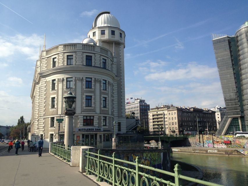Vienna: Guided E-Bike Tour - Pacing, bike comfort, and guide communication