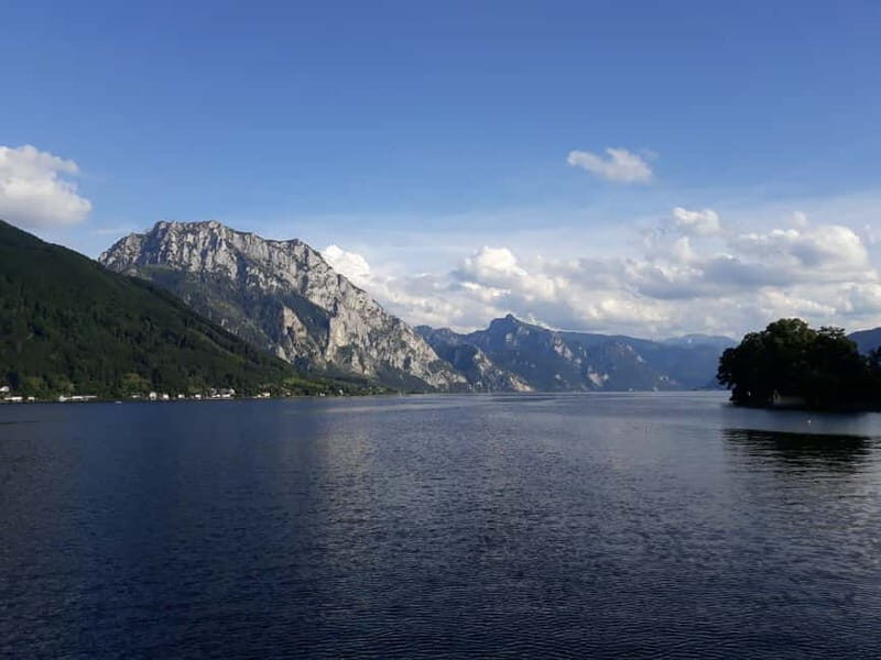 Vienna: Hallstatt, Salzburg, Melk, Alps & Lakes Day Trip - Salzkammergut Lake District Scenery and Viewpoint Breaks