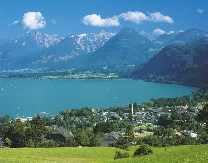 Vienna: Hallstatt, Salzburg, Melk, Alps & Lakes Day Trip - Melk and the Wachau Valley: Danube Views With Limited Time