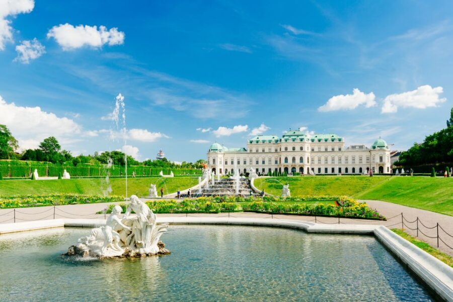 Vienna: Hop-On Hop-Off Sightseeing Bus Tour in 19 Languages - Using GPS Live Tracking and Staying Flexible at Each Stop
