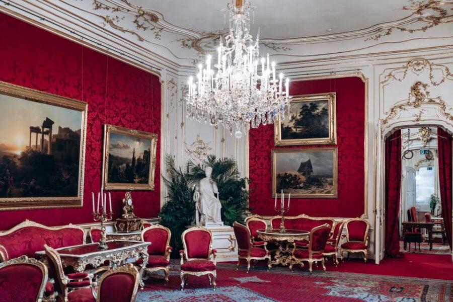 Vienna: Skip-the-Line Hofburg and Empress Sisi Museum Tour - Meet at Emperor Franz I: How to Start Without Confusion