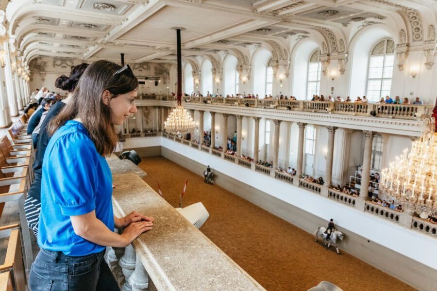 Vienna: Spanish Riding School Training - What You’ll See During the One-Hour Session